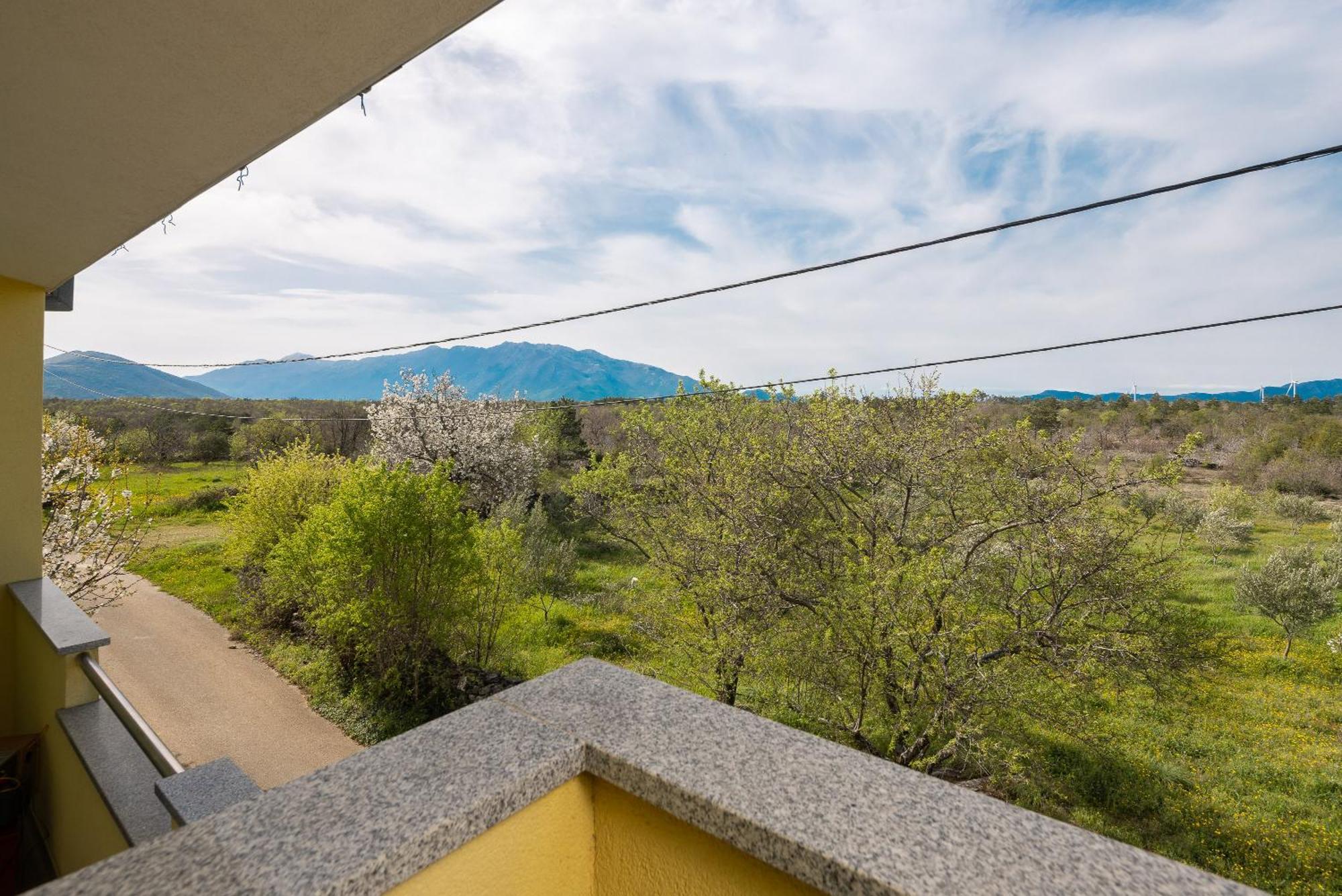 Holiday Residence Maja Katuni Luaran gambar