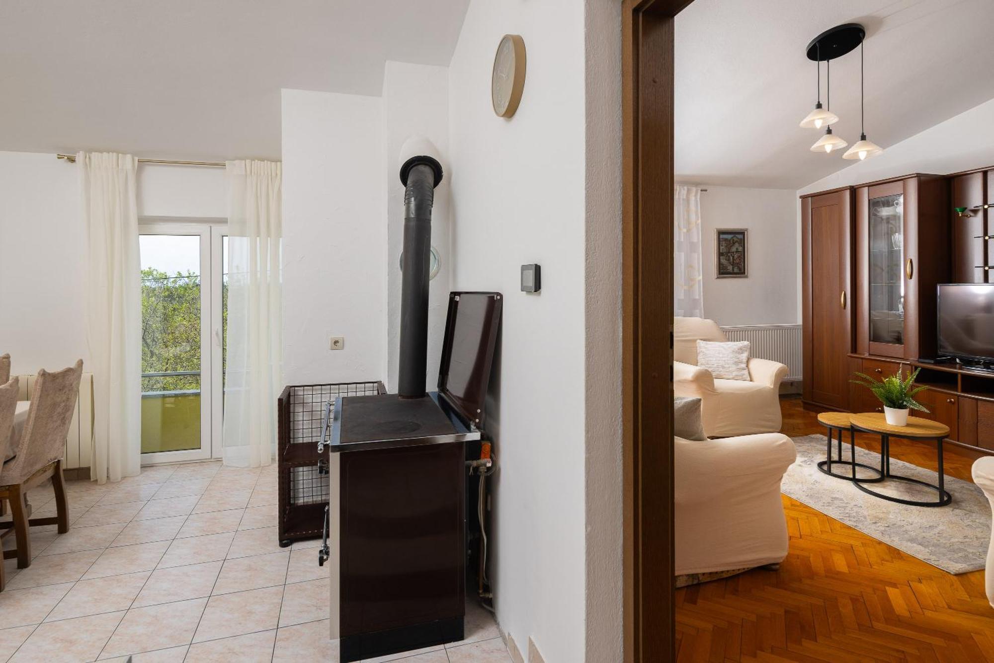 Holiday Residence Maja Katuni Luaran gambar