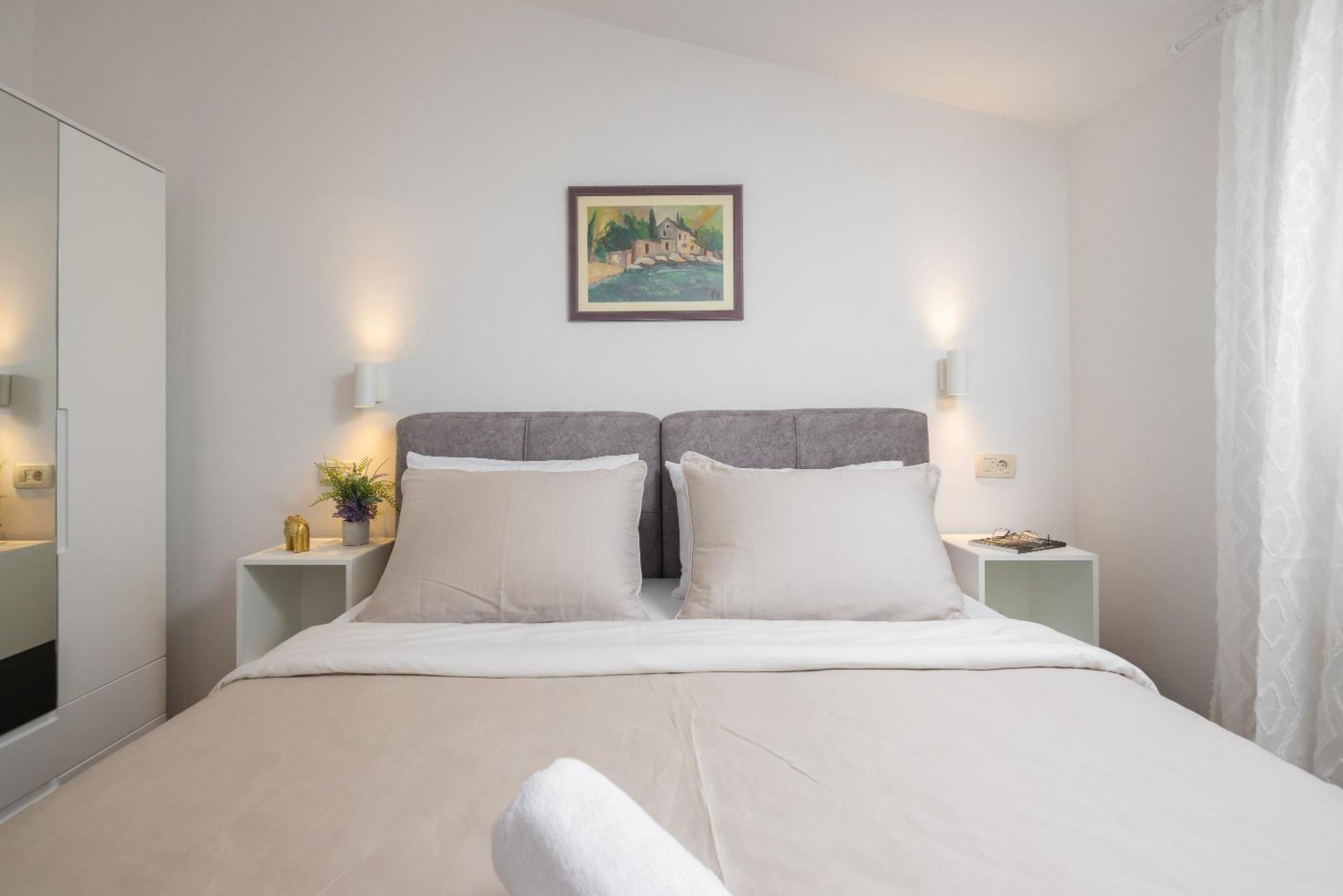 Holiday Residence Maja Katuni Luaran gambar