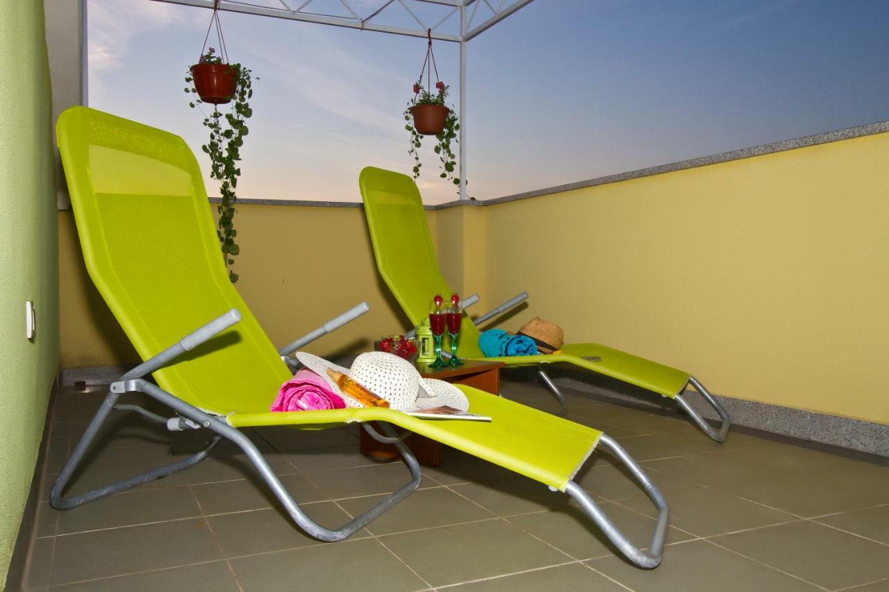 Holiday Residence Maja Katuni Luaran gambar