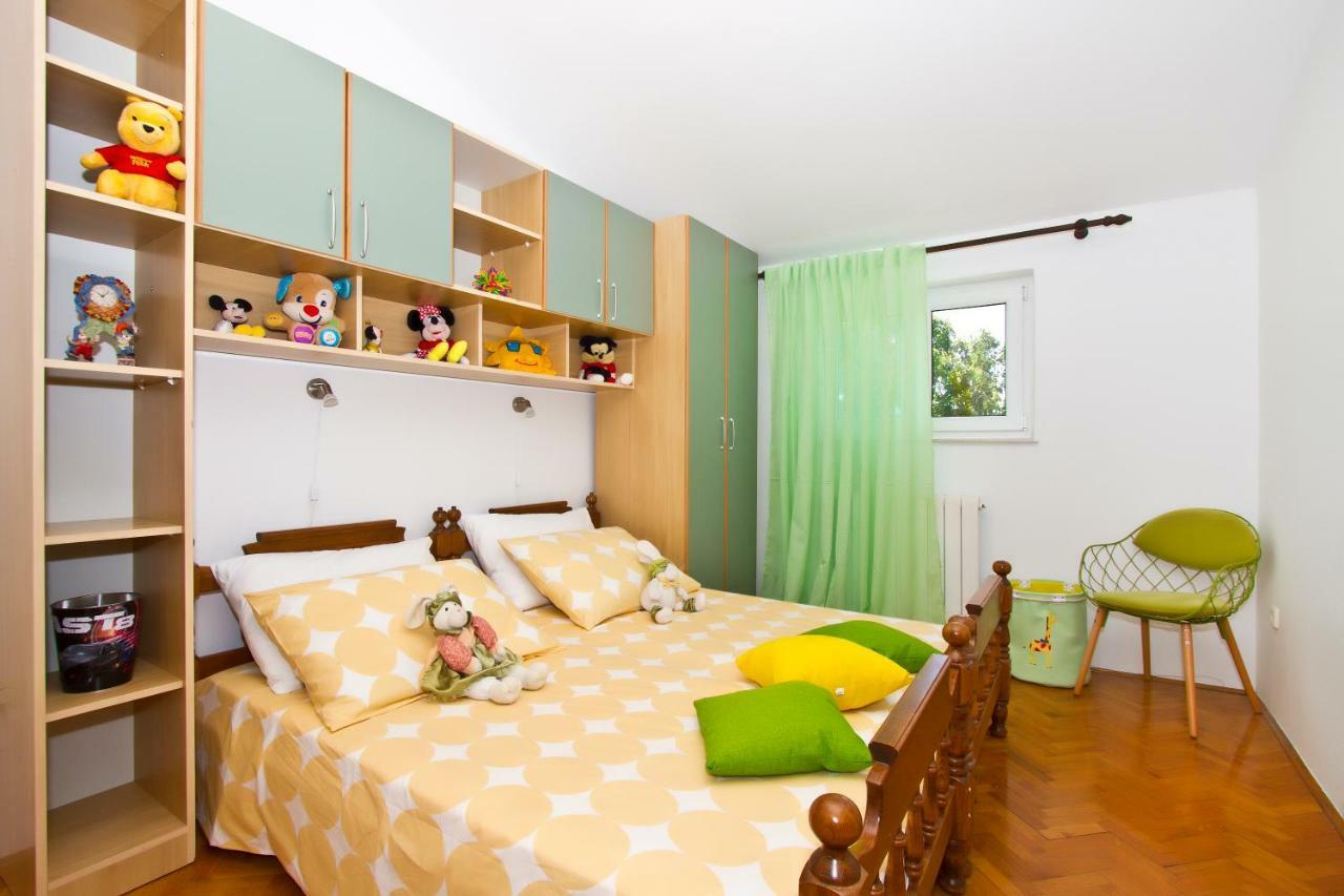 Holiday Residence Maja Katuni Luaran gambar
